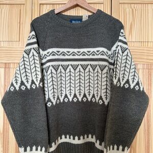 Men's Gray Sweater